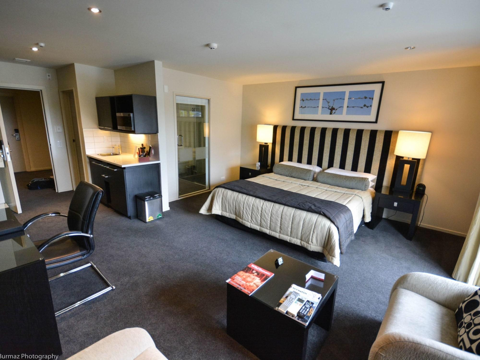 Carnmore Chateau Marlborough Blenheim Exterior foto A studio apartment in New Zealand